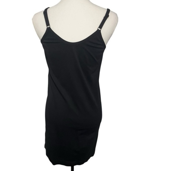 Torrid size 1 (14) Black Sleeveless bodycon anti slip dress or shaping slip EUC - Picture 4 of 9